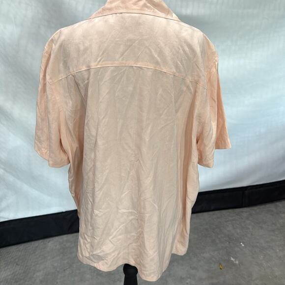 100 % silk Peach Button-Up Short Sleeve Shirt - Picture 2 of 3
